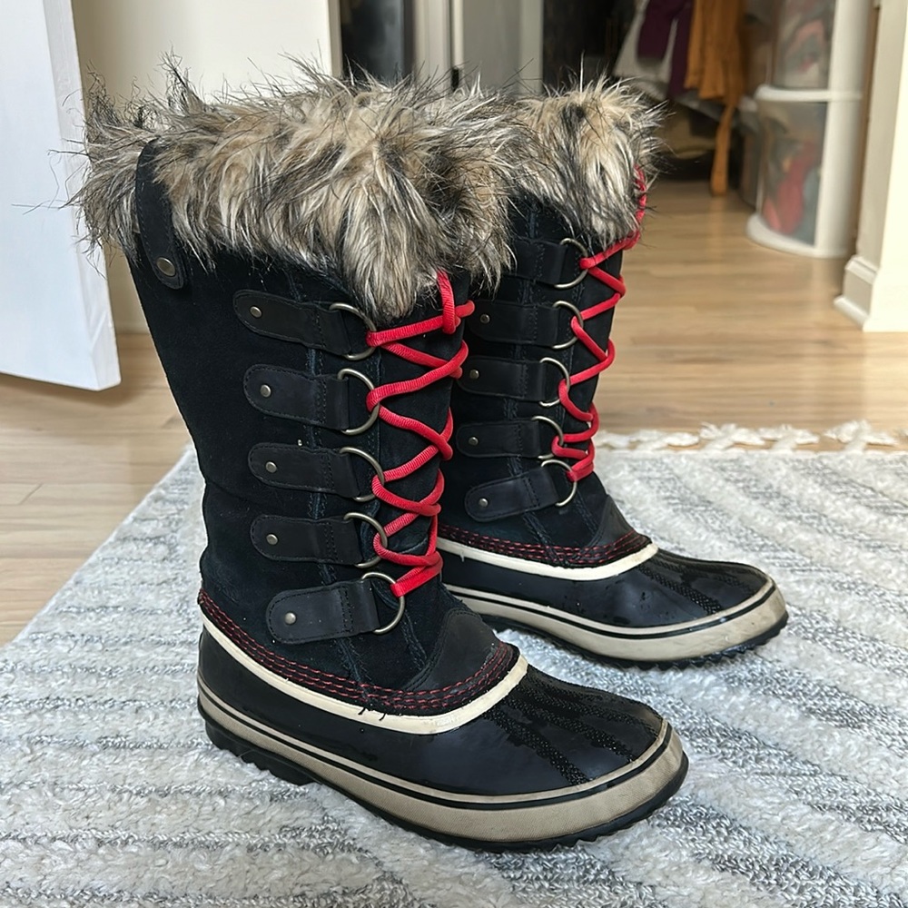 Sorel Boots Joan of Arctic Waterproof Black Suede Leather Red Laces Faux Fur